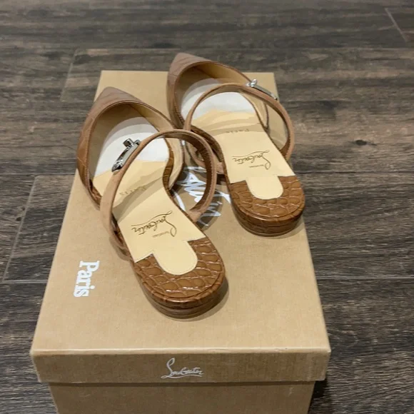 CHRISTIAN LOUBOUTIN Choc Lock croc-effect leather slippers BNIB 36.5 - Picture 9 of 10